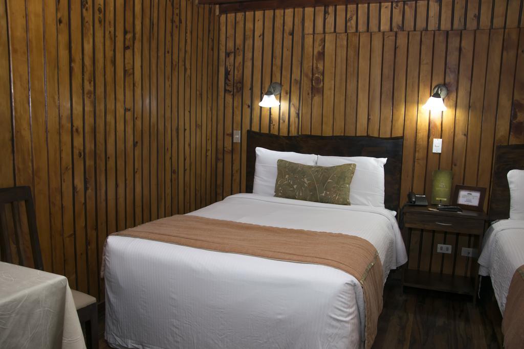 Hotel Chalet Tirol Heredia Quarto foto