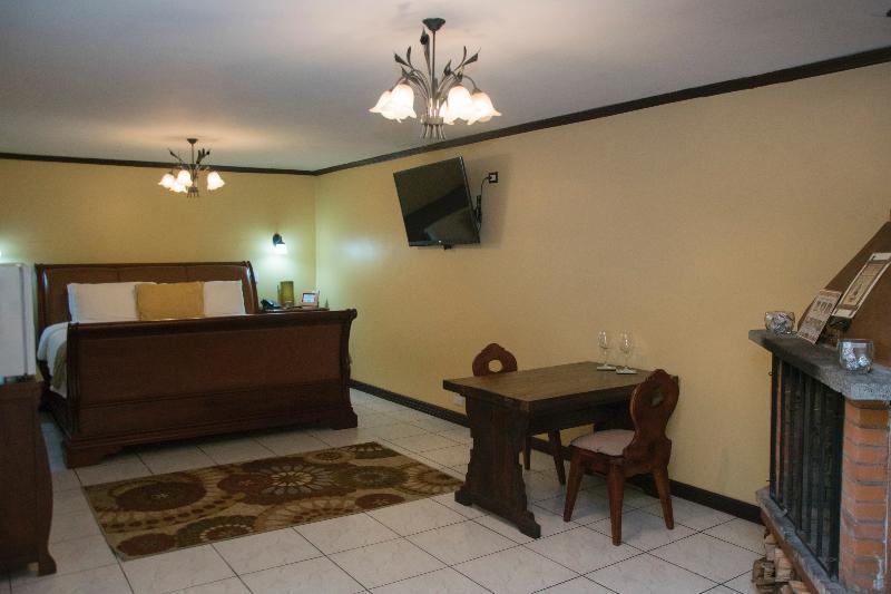 Hotel Chalet Tirol Heredia Exterior foto